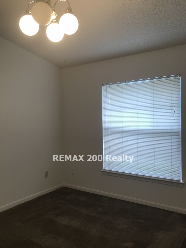 3/2 Off of Valencia College Lane property image