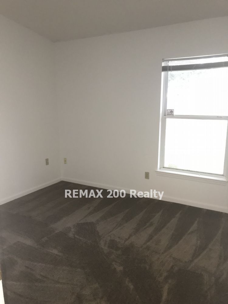 3/2 Off of Valencia College Lane property image