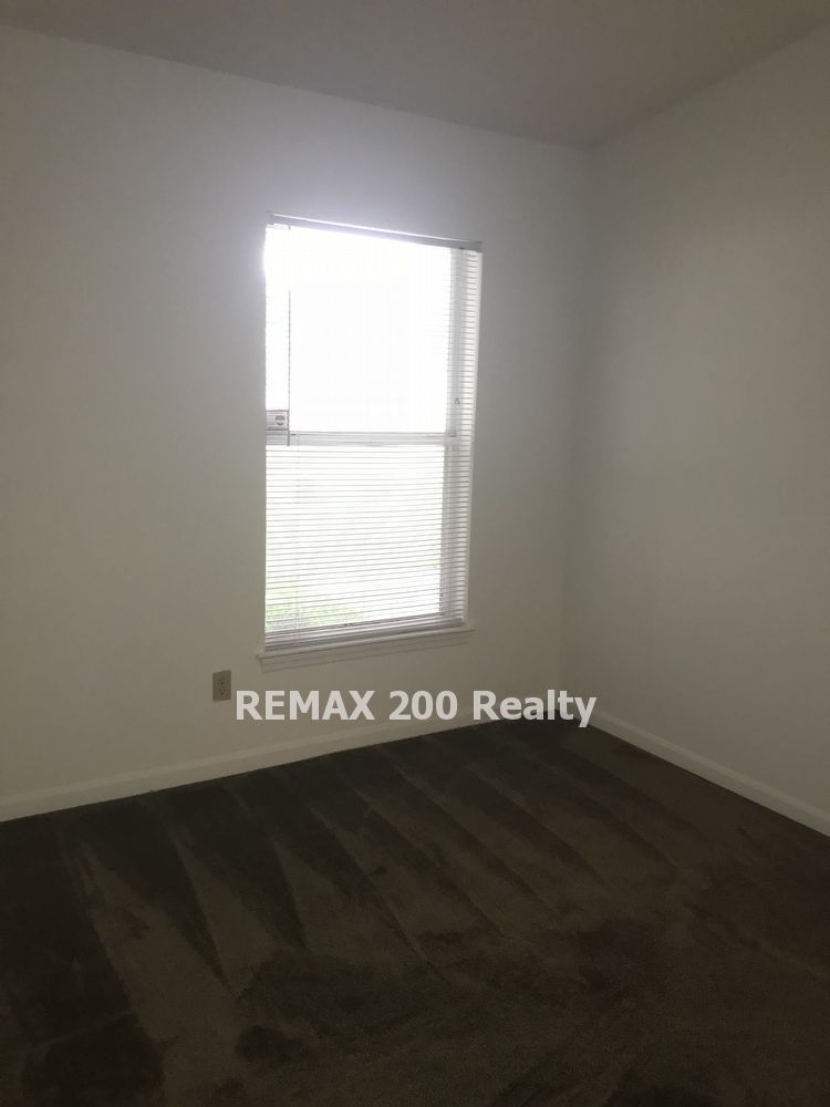 3/2 Off of Valencia College Lane property image