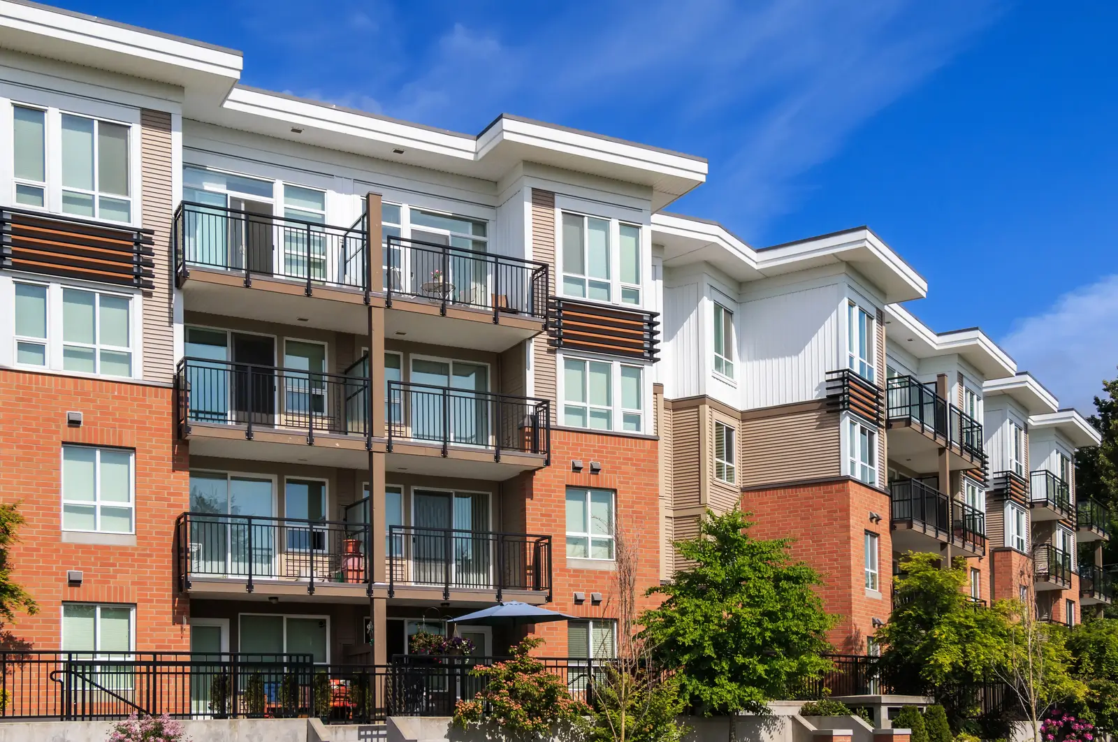 What Multifamily Property Owners Should Look for in an Orlando Property Manager